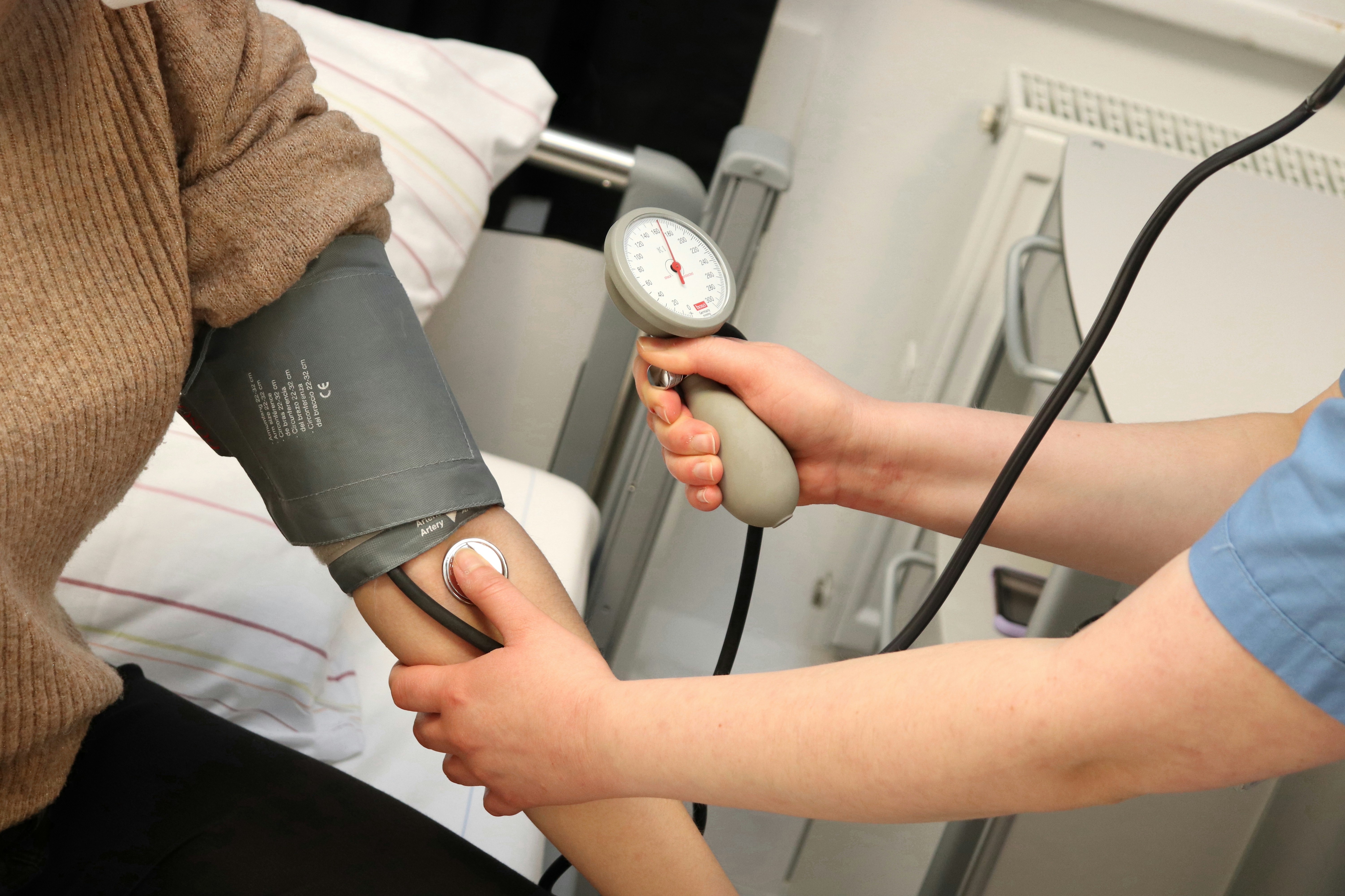 Community Health Needs Assessment for Nursing Students: Hypertension Case Study (UK Guide)