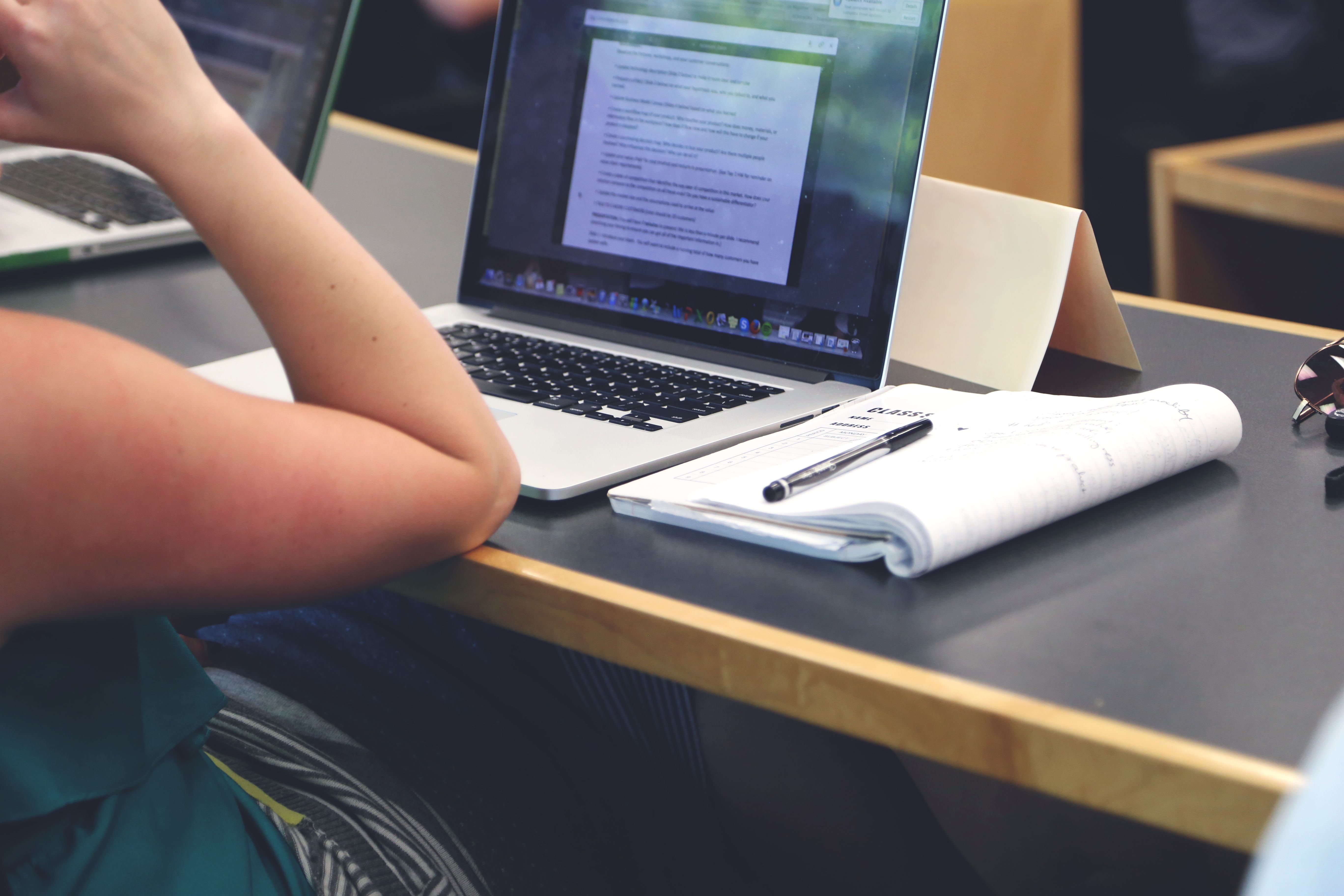 Nursing Universities in Manchester: Courses, Entry Requirements and Career Pathways